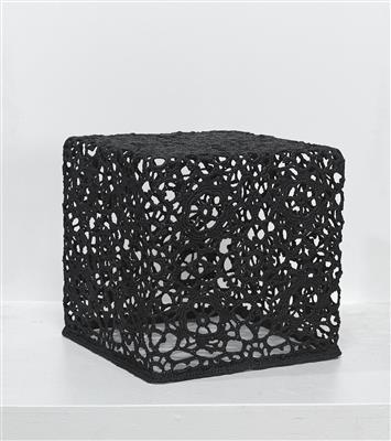 "Crochet"-Beistelltisch, Entwurf Marcel Wanders, - Design