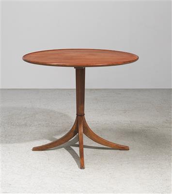 A Side Table, Frits Henningsen - Design