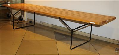 Bank / Bench, - Design im Sommer