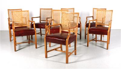 Satz von acht Armlehnstühlen im Stile von Oswald Haerdtl, - Interior Design