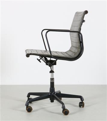 Bürostuhl aus der Aluminium Group Serie Modell Mod. 'EA 117', Entwurf Charles  &  Ray Eames - Design