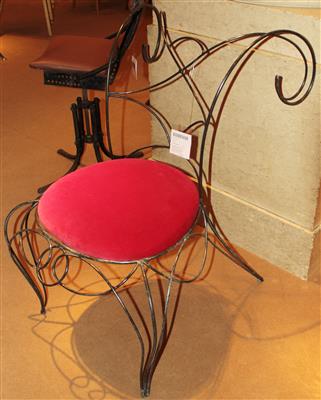 Extravaganter Sessel, - Möbel-im Focus: "SITZgelegenheiten"