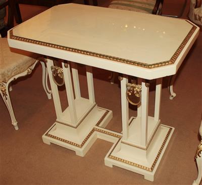 Rechteckiger neoklassizistischer Tisch, - Nábytek, koberce