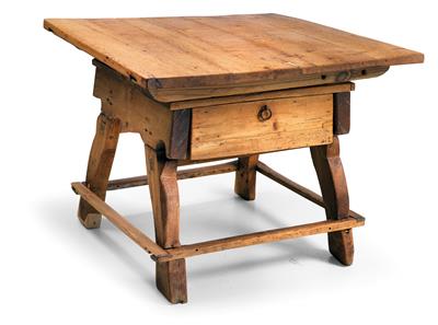 Bäuerlicher Tisch - Möbel, Design und Teppiche