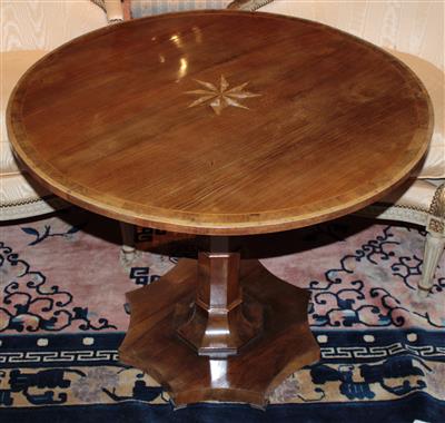 Runder Tisch im Biedermeier Stil, - Möbel, Design und Teppiche