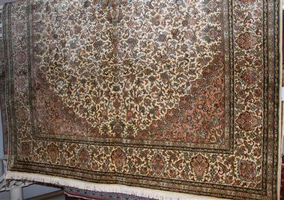 Kaschmir Seide ca. 244 x 175 cm, - Möbel, Teppiche und dekorative Kunst