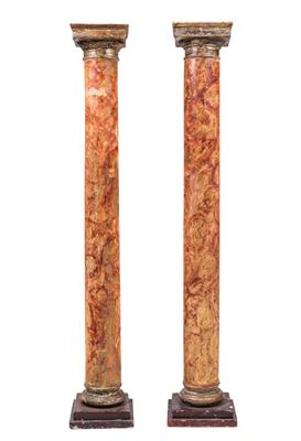 Ein Paar dekorative Säulen, - Mobili e tappeti