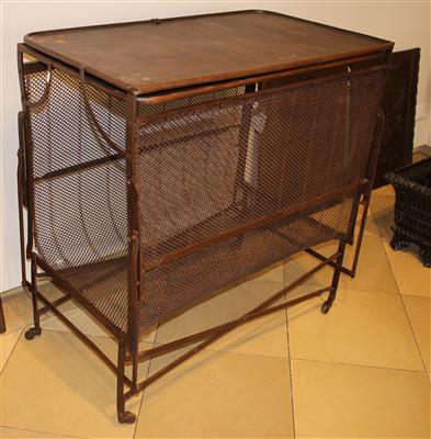 Eisernes Patentklappbett um 1900, - Sommerauktion - Möbel, Teppiche und Design