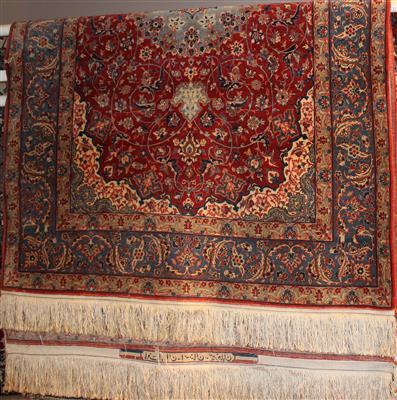 Isfahan ca. 167 x 103 cm, - Sommerauktion - Möbel, Teppiche und Design