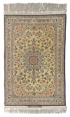 Isfahan Seirafian ca. 164 (174) x 109 cm, - Sommerauktion - Möbel, Teppiche und Design