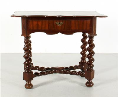 Rechteckiger Tisch, - Furniture and Decorative Art