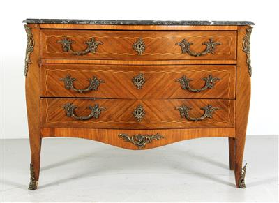 Kommode in modifizierter Ludwig XV-Stilform, - Furniture and Decorative Art