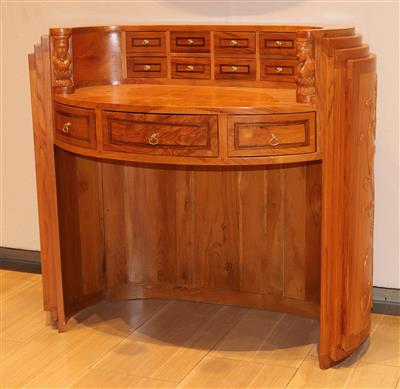 Ovaler Schreibtisch i. d. Art d. Jugendstils, - Summer auction Furniture