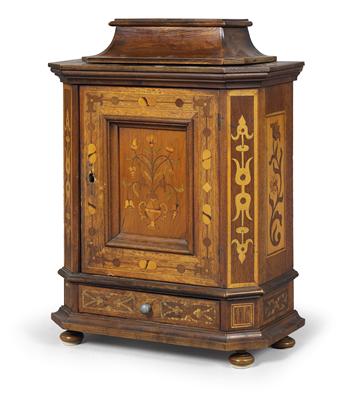Small Baroque style chest, - Di provenienza aristocratica