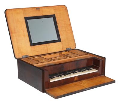 Small early Biedermeier travelling piano, - Di provenienza aristocratica
