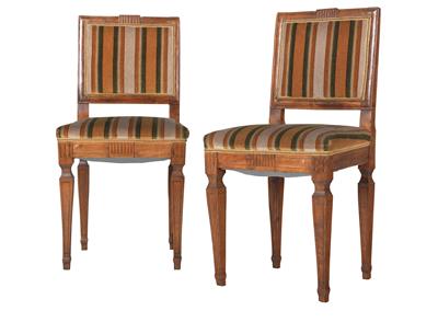 Pair of Josephinian chairs, - Di provenienza aristocratica
