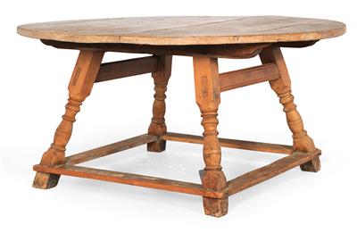 Large round peasant table, - Castle Schwallenbach - Collection Reinhold Hofstätter (1927- 2013)