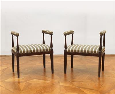 A pair of small stools, - Kolekce Reinhold Hofstätter