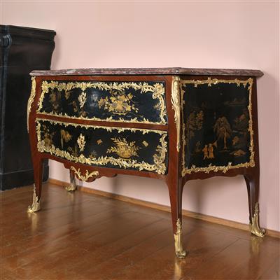 A representative Louis XV chest of drawers, - Collection Reinhold Hofstätter