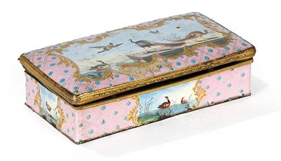 An enamelled covered box, - Di provenienza aristocratica