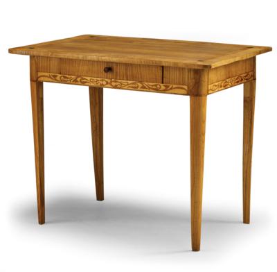 A Low Biedermeier Table, - Di provenienza aristocratica