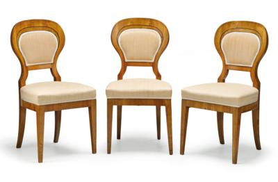Satz von 3 Biedermeier Sesseln, - Aus aristokratischem Besitz und bedeutender Provenienz