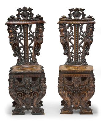 Two Slightly Different Historicist Plank Chairs, - Majetek aristokratického původu a předměty důležitých proveniencí