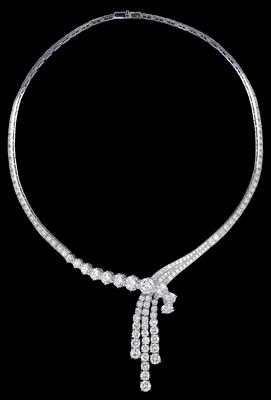A brilliant necklace total weight c. 22.50 ct from an old European aristocratic collection - Jewellery