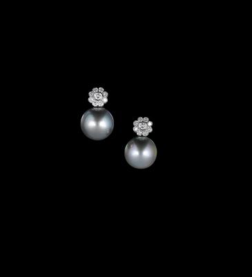 A pair of South Sea cultured pearl ear studs (Tahiti) - Jewellery