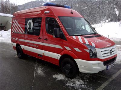 Spezialkraftwagen (Feuerwehrfahrzeug) "VW Crafter 2.0 TDI", - Motorová vozidla a technika ASFINAG & Vorarlberg