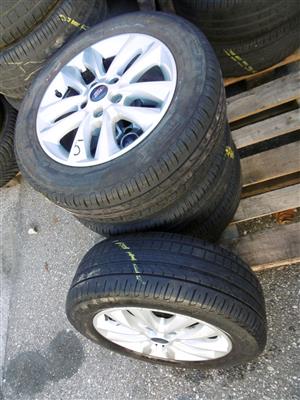 4 Reifen "Pirelli Cinturato" mit Alufelgen, - Fahrzeuge und Technik