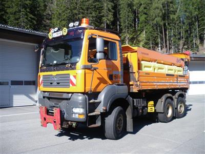 LKW "MAN TGA 28.400 6 x 4-4 BL" mit Aufsatzstreuer "Kahlbacher", - Fahrzeuge und Technik ASFINAG & Land Vorarlberg