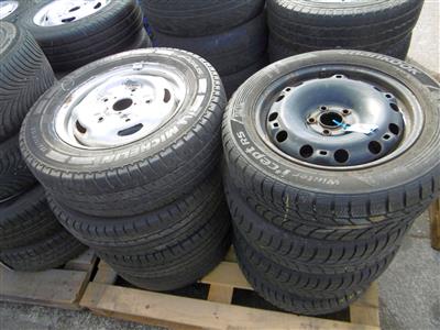 Konvolut Reifen auf Felgen, - Cars and vehicles