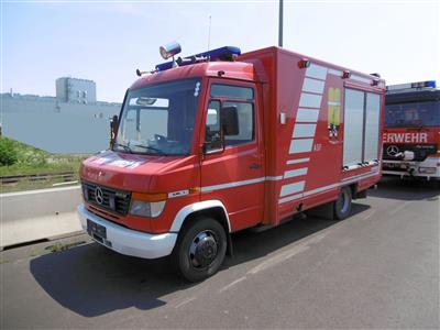 Spezialkraftwagen (Feuerwehrfahrzeug) "Mercedes Benz Vario 815D Automatik", - Cars and Vehicles