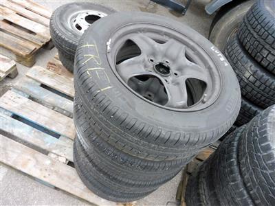 4 Reifen "Pirelli" auf Stahlfelgen, - Cars and vehicles