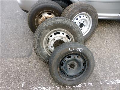 Konvolut Reifen auf Stahlfelgen, - Fahrzeuge und Technik
