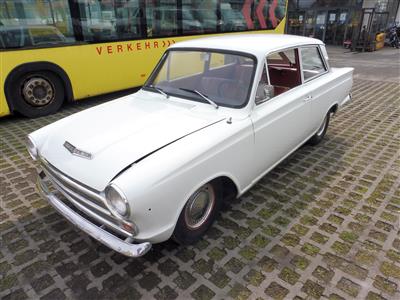 PKW "Ford Cortina 1200 de Luxe" - Cars and vehicles