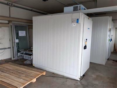 Sarg-Kühlzelle mit externem Aggregat, - Macchine e apparecchi tecnici