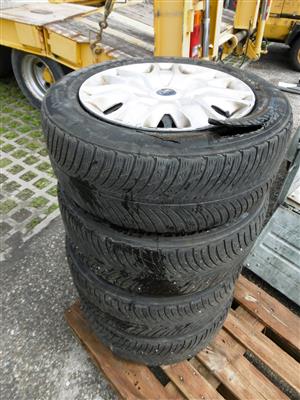 4 Reifen "Michelin" mit Felgen, - Macchine e apparecchi tecnici