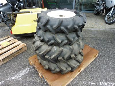 4 Reifen mit Felgen, - Fahrzeuge und Technik