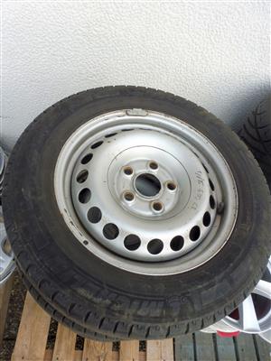 5 Reifen "Michelin" auf Felgen, - Fahrzeuge und Technik
