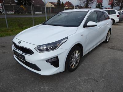 PKW "Kia Ceed SW 1.6 CRDi Silber", - Cars and vehicles