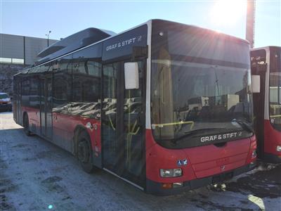 Linienautobus "MAN NL 273 LPG" mit Flüssiggasantrieb und Automatikgetriebe, - Motorová vozidla a technika