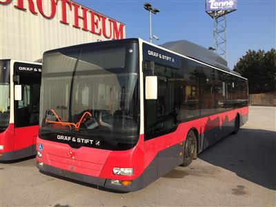 Linienautobus "MAN NL 273 LPG" mit Flüssiggasantrieb und Automatik, - Motorová vozidla a technika
