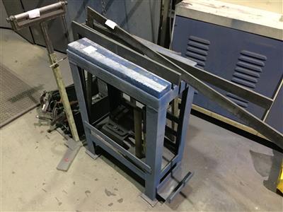 Metallbock - Metall- und Kunststoffbearbeitende Maschinen, Werkstätteneinrichtung und Rohmaterial