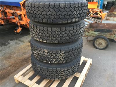 4 Reifen und Felgen für Unimog 1400,1600, U300, - Macchine e apparecchi tecnici