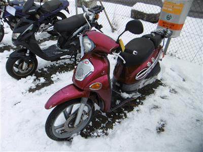 MFR "Kymco People 50, - Cars and vehicles