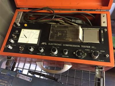 Kompressionsdruckprüfgerät "AVL Electronic", - Motorová vozidla a technika