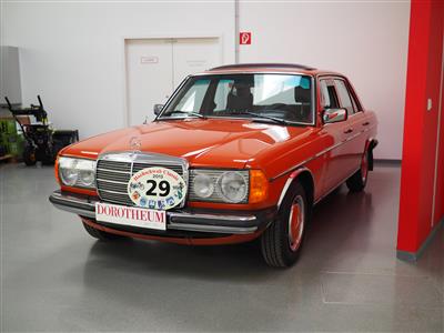 PKW "Mercedes-Benz 240 D", - Cars and vehicles