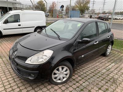 PKW "Renault Clio", - Cars and vehicles